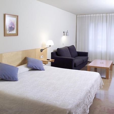 Hotel Rambla Figueres Exterior photo