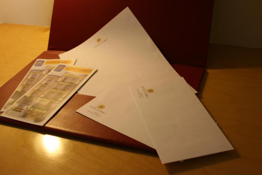 Hotel Rambla Figueres Room photo