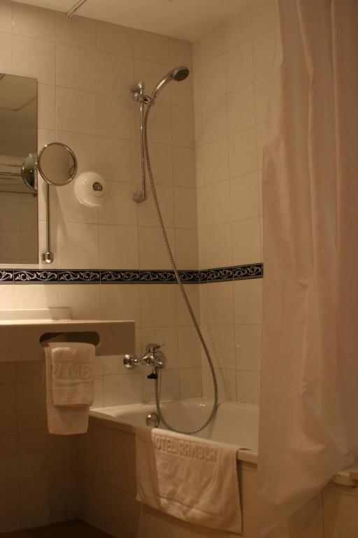 Hotel Rambla Figueres Room photo
