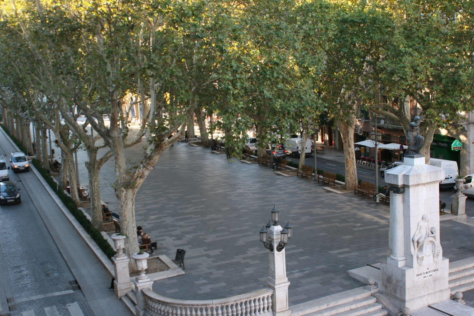 Hotel Rambla Figueres Exterior photo